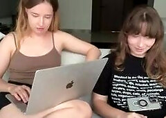 Nura_n_Sarah - Live Webcam Show 2026-05-01