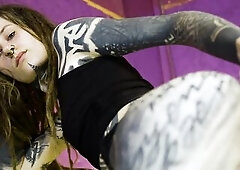 slim Tattoo Cutie craves to stuff her delightful tattooed cunt