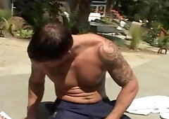 Next Door Male: Brodie's Wank in the Water, Splash!