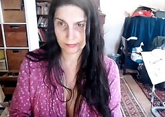 Hot Brunette mature Webcam Masturbation