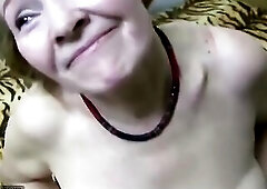 Hawt youthful Angel licking old fat cunt from Granny with large breasts