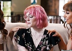 Claire can't STAND the thought of plan to that AWFUL job once more