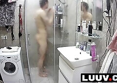 In the shower, Lucien was preparing to meet Alice. Reality show cameras monitored the stud. That guy knew his girlfriend would arrive in high spirits.