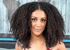 Ariana Aimes Shows You How To Cum LIVE