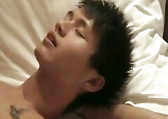 Asian twinks have nice time