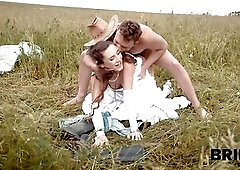 BRIDE4K. That babe ran away from her fiancé to screw a stranger shepherd outdoors
