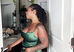 GFE Roleplay Maid of Honor Seduces U for Breeding