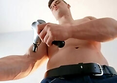 Drill My Hole: Thyle Knoxx and tattooed Malik Delgaty rough sex toys