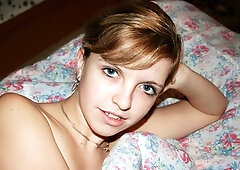 Short-haired hottie Simona gets fucked in the cowgirl pose