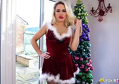 Christmas Cracker - UpskirtJerk