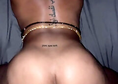 Love throwing this booty back for my neighbour ????