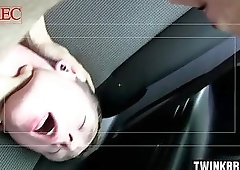 Big dick twinks threesome with cumshot