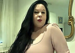 Vends-ta-culotte - Sissy dressed as a soubrette cleans her mistresss house