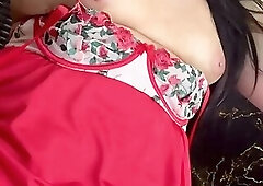 Flexing my balls until I cum! My balls doing exercises