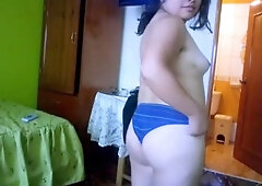 Chica caliente mostrando su cuerpo desnudo