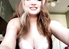 My 1ST backdoor screw was with u via videocall! It was painful but i even squirted from fun