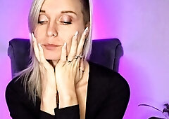 AMATEUR BIGTIT BLONDE TEEN MASTURBATES IN STALKINGS