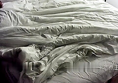 Amateur couple hidden cam