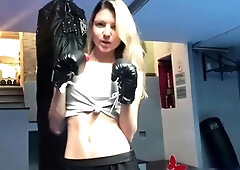 Fighting girl solo
