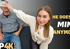 I closed my BF’s eyes with banknotes and sucked stranger’s cock! I’m not that shy