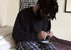 Rolling a blunt cause depression is screwing me