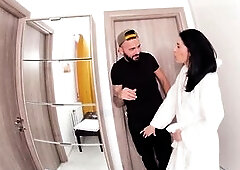 Welcome to Chicks Sexy channel where we discover the hottest Models. This day we ordered a pizza and we welcome the charming Christal Hawt to our chan