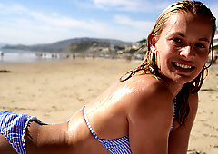 Beach bang experience with a submissive girl in POV