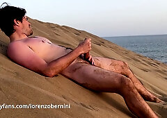 wank on a public beach