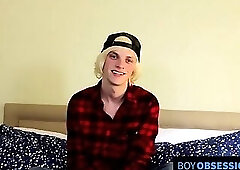 Twink blondie Kayden imparts his performance experience to everybody