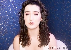 Amateur webcam babe dildo masturbation