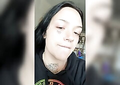 White hotty smearing cum on face