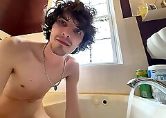 Self Suck with Self Facial (+Bathtub)