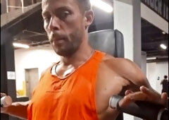 Legendary porn star Andre Armani showcases his complete workout routine