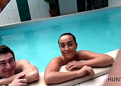 Featuring Queen Bees Czech Trailer