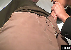 Tranny, sborrata-in-bocca