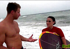 Levi cash mom hunter, levi cash bikini mom, cougar