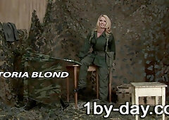 Viktoria Blonde get on the Stallion