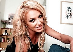 I drilled my allies mama so this babe could relive her college days - Taylor Vixxen