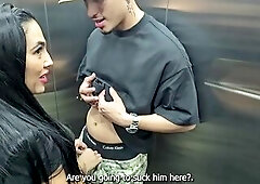 I see a foreigner on the street, he kicks my ass and comes in a weird pose.