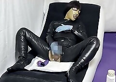 A perverted rubber doll who feels pleasure through anal and masturbation