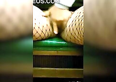 Fingering and squirt to Beruka in fishnet hose