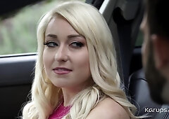 Valerie White - Karups