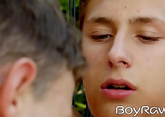 Chilling twink Timmy Cole banged hard by naughty Ollie Barn