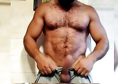 Curly Muscle Dad Onlyfans Teaser