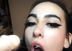 Big cock wanking till cumshot