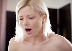 Zazie Skymm blows and rides her cocky boyfriend on the sofa