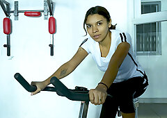 Mexican latina MILF likes to work out in the gym or the bedroom