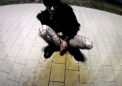 public urinating breezy