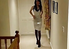 Slut Gives Great Blowjob