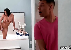 Stepmoms Anal Fantasy With Anissa Kate